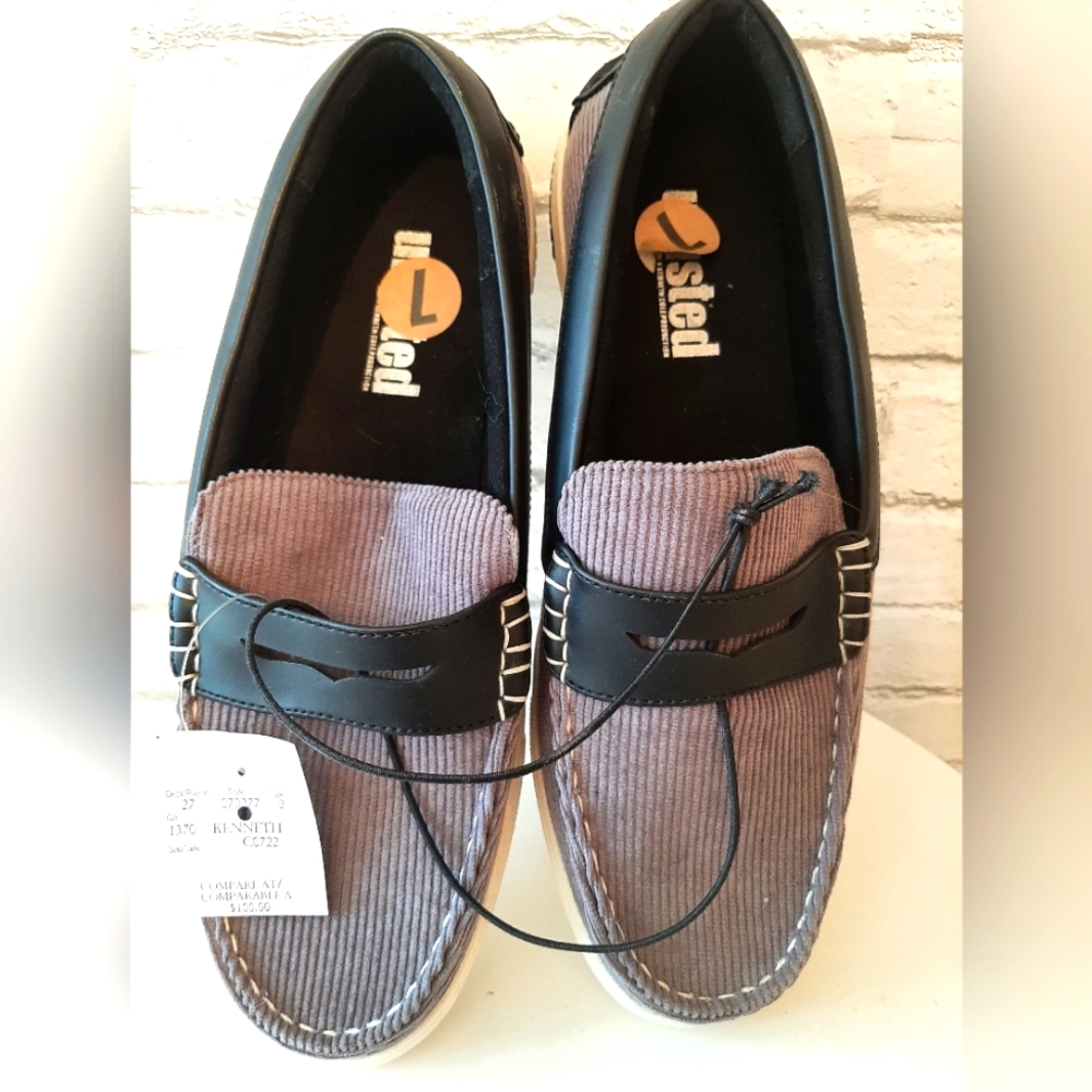 Unlisted by Kenneth Cole Men's Boat/ Deck shoes size 7 grey and black